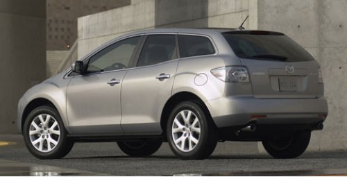 Жаль, что продажи автомобиля в Европе пока не планировались, в России Mazda CX-7 могла бы…