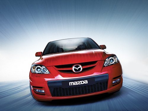 Внешне Mazda3 MPS мало отличается от своей «гражданской» сестры. Спереди — новый, более «хищный»…