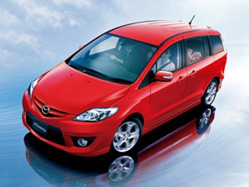 Внешним видом Mazda5 вполне устраивает своих создателей, а потому с рестайлингом особо не…