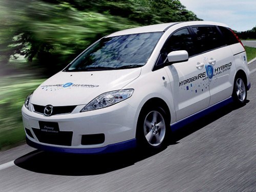 Компактвэну Premacy Hydrogen RE Hybrid выпала честь первому примерить технологичные кресла.