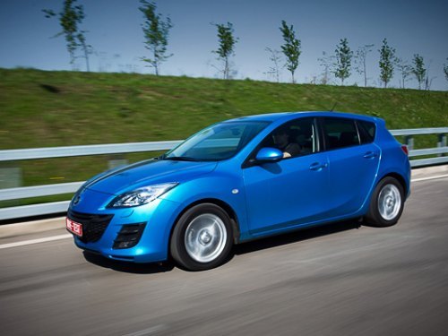 Самой популярной моделью компании у нас является Mazda3.