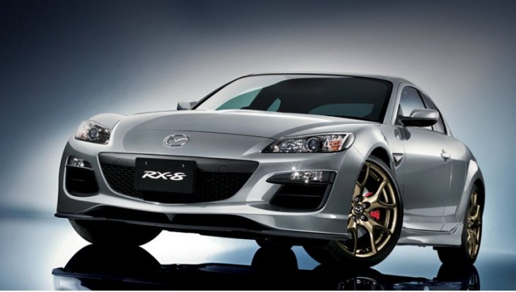 Четырёхдверное купе Mazda RX-8 продержалось на конвейере почти 10 лет. За это время было выпущено…