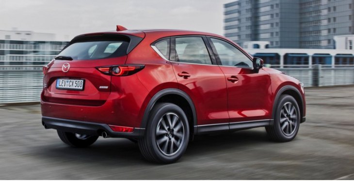 Европейская Mazda CX-5 с мотором 2.2 доступна с передним и полным приводом, с ручной или…