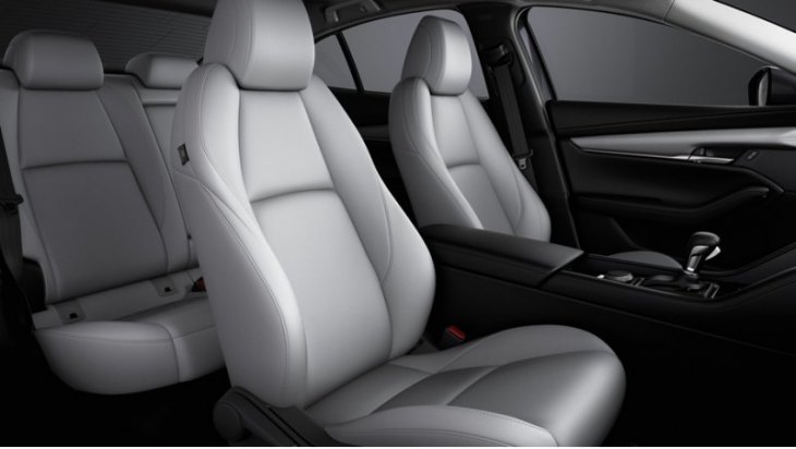 В машине не только улучшены шумоизолирующие материалы (в частности, на полу и потолке), но и…