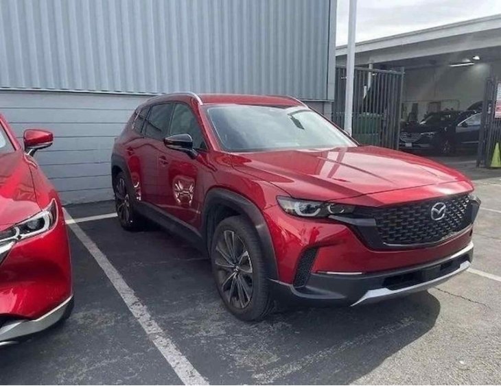 По умолчанию CX-50 будет оснащен системой выбора режимов езды под различные типы покрытия,…