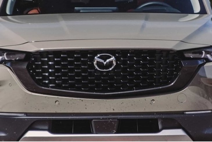 Новый кроссовер Mazda CX-70 получит 4-цилиндровый гибридный двигатель
