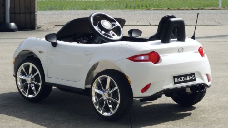 В Mobimax Japan заявляют, что управлять их машинкой могут дети до 8 лет, но многое будет зависеть…