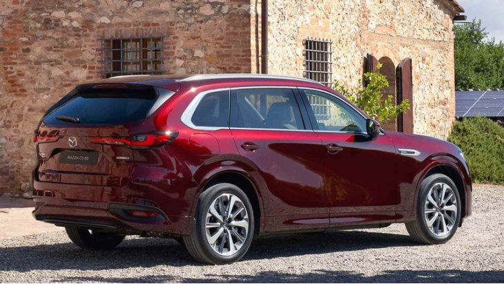 Мощность первого составит 250 лошадиных сил, а второго, который достанется «топовым» комплектациям…