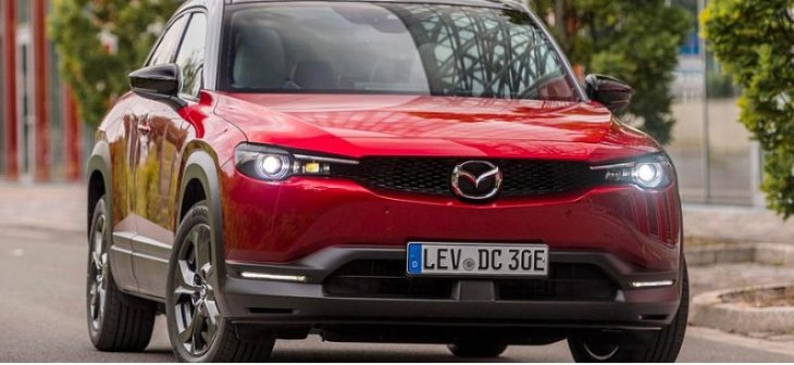 Японская компания Mazda планирует стать премиальным брендом и потеснить марку Lexus