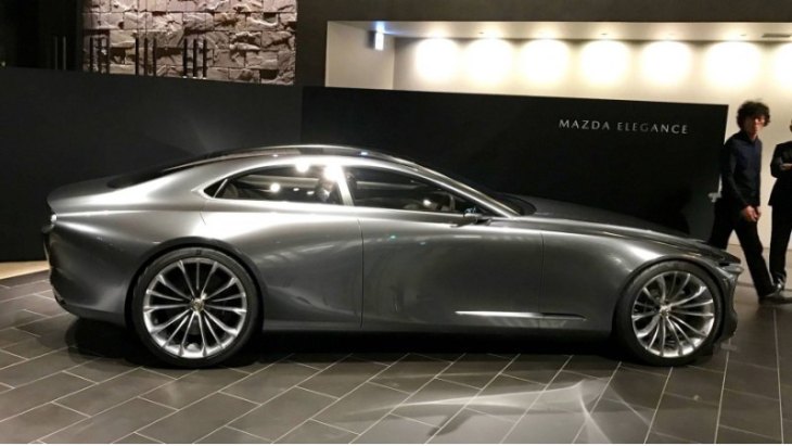 Йоахим Кунц объяснил, почему интересные автомобили [речь о купе Vision] отодвигаются на второй…