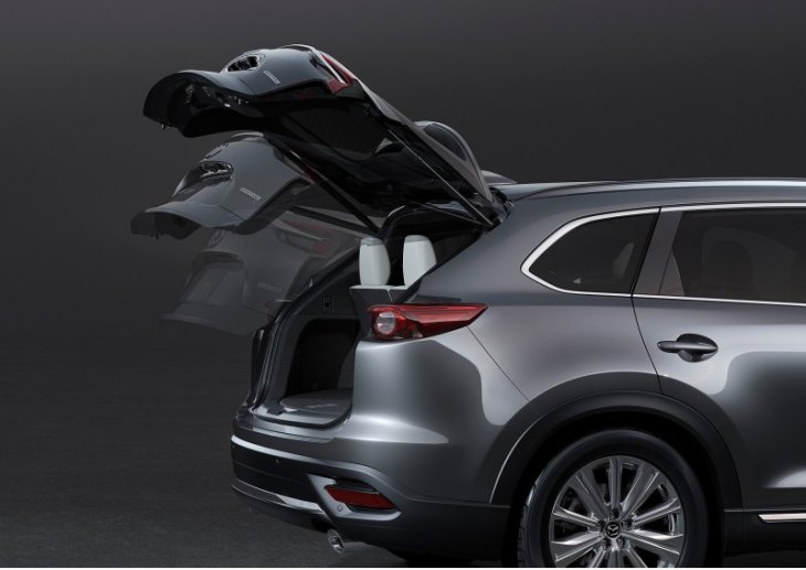 Mazda CX-9 2023 года поступит в дилерские центры США этой осенью, и все варианты оснащены…