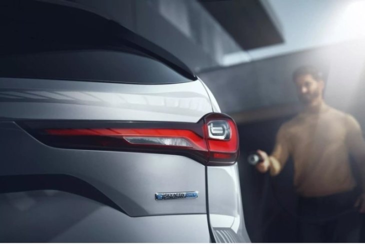 Независимо от технических характеристик подключаемого гибрида, Mazda заявила, что CX-90 будет иметь…