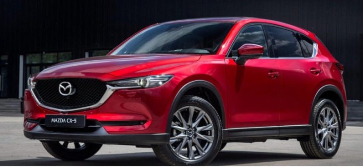 В России начались продажи новых кроссоверов Mazda CX-5 2023 по цене от 3,7 млн рублей