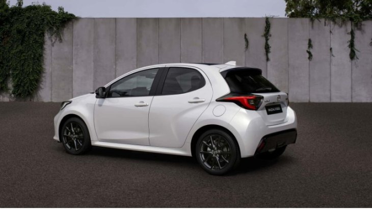 Комплектация Homura основана на линейке Exclusive и дополнена светодиодным освещением, 17-дюймовыми…