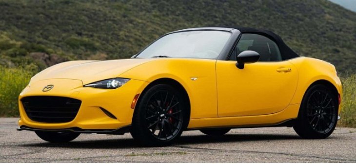 На аукционе продается сильно модернизированная версия Mazda MX-5 2016