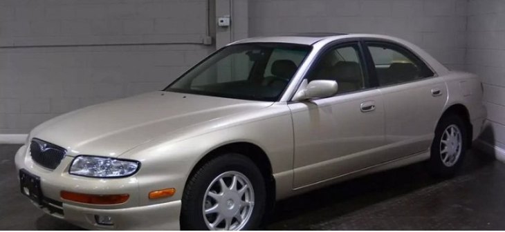 На аукционе продается практически новая Mazda Millenia 1996 года выпуска
