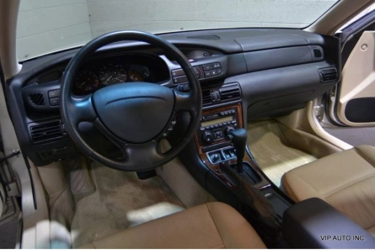 Скорее всего, Mazda Millenia, седан среднего размера премиум-класса, также известный на зарубежных…