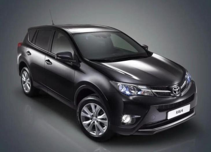 Эксперт Чистов выбрал на вторичке дешевые надежные SUV марок Toyota, Mazda и Nissan