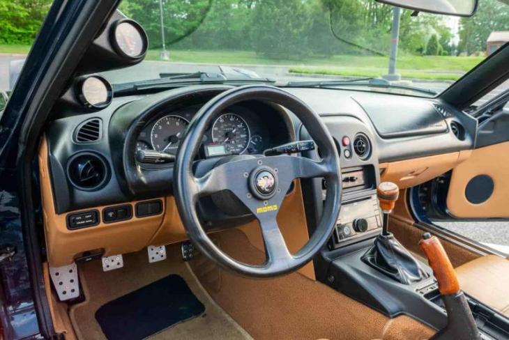 Из-за увеличенного веса колес и шин ни о какой динамике 128-сильного мотора MX-5 речи бы не шло,…