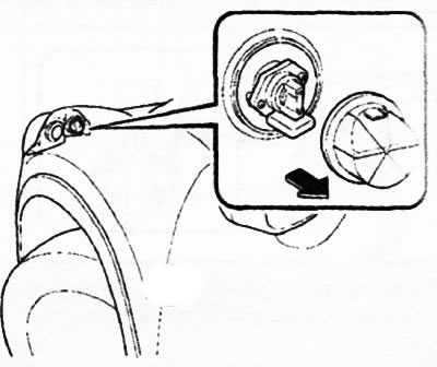 4. Снимите уплотнительную крышку.