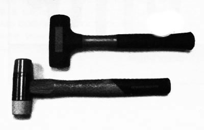 11. Молотки пластиковые