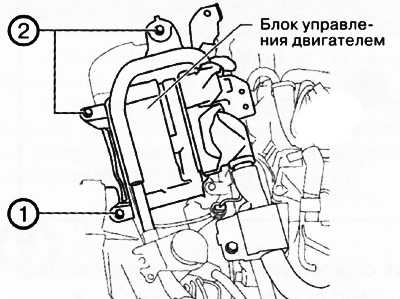 Затягнути болти кріплення електронного блоку керування двигуном у вказаній на малюнку послідовності…