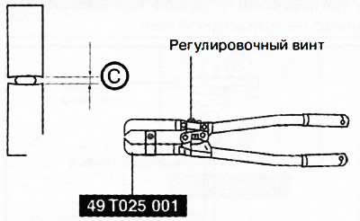 19. Отрегулировать зазор С до 3.2 мм, вращая регулировочный винт специального обжимного инструмента.