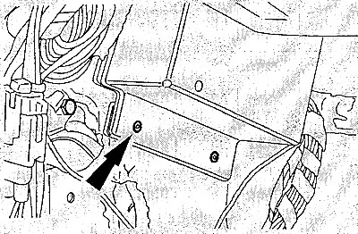 Высверлить две или три заклепки и снять защитную крышку блока управления.