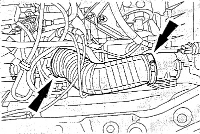 Ослабить хомуты шланга. Отсоединить шланг подачи воздуха от впускной трубы и расходомера воздуха…