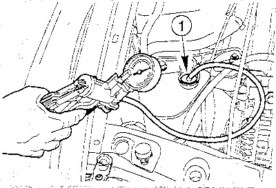 В мастерской вместо крышки устанавливают на бачок переходник (1) с соединением для вакуума.…