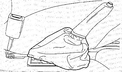 Отцепить чехол рычага стояночного тормоза и отвернуть его вверх через рукоятку.