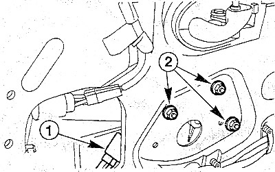 Если есть, снять штекер (1).