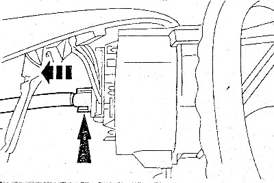 Осторожно вытащить панель приборов.