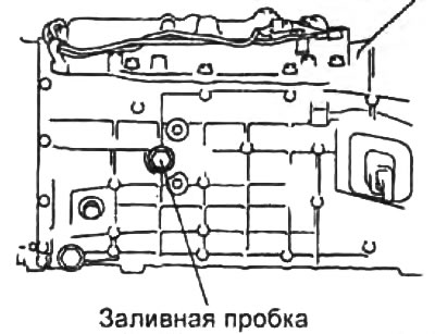 Момент затяжки — 40 - 59 Нм