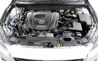 Mazda3 BN, compartimentul motorului